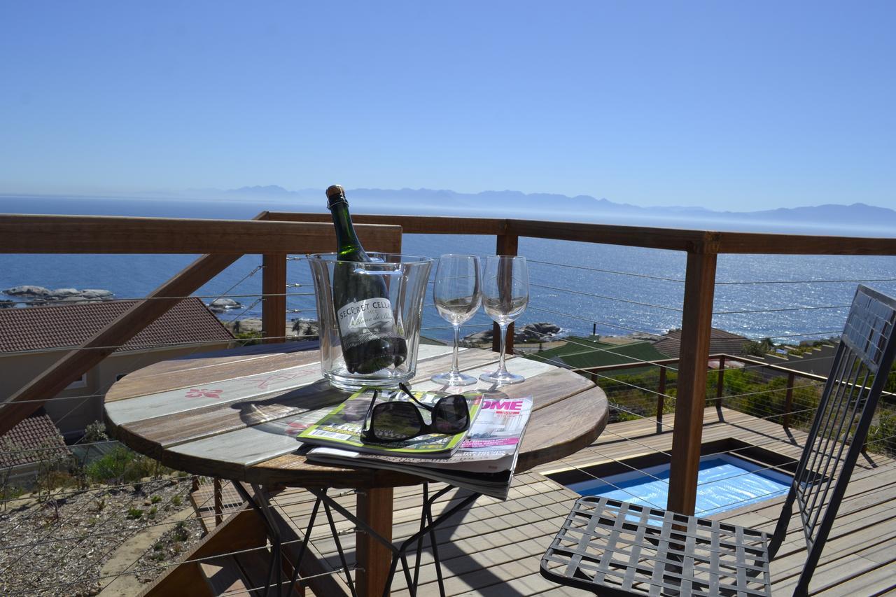 Oceans Drift (Adults Only) Hotel Cape Town Exterior photo